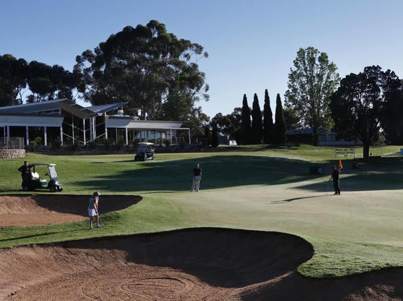 Renmark Country Club Exterior photo
